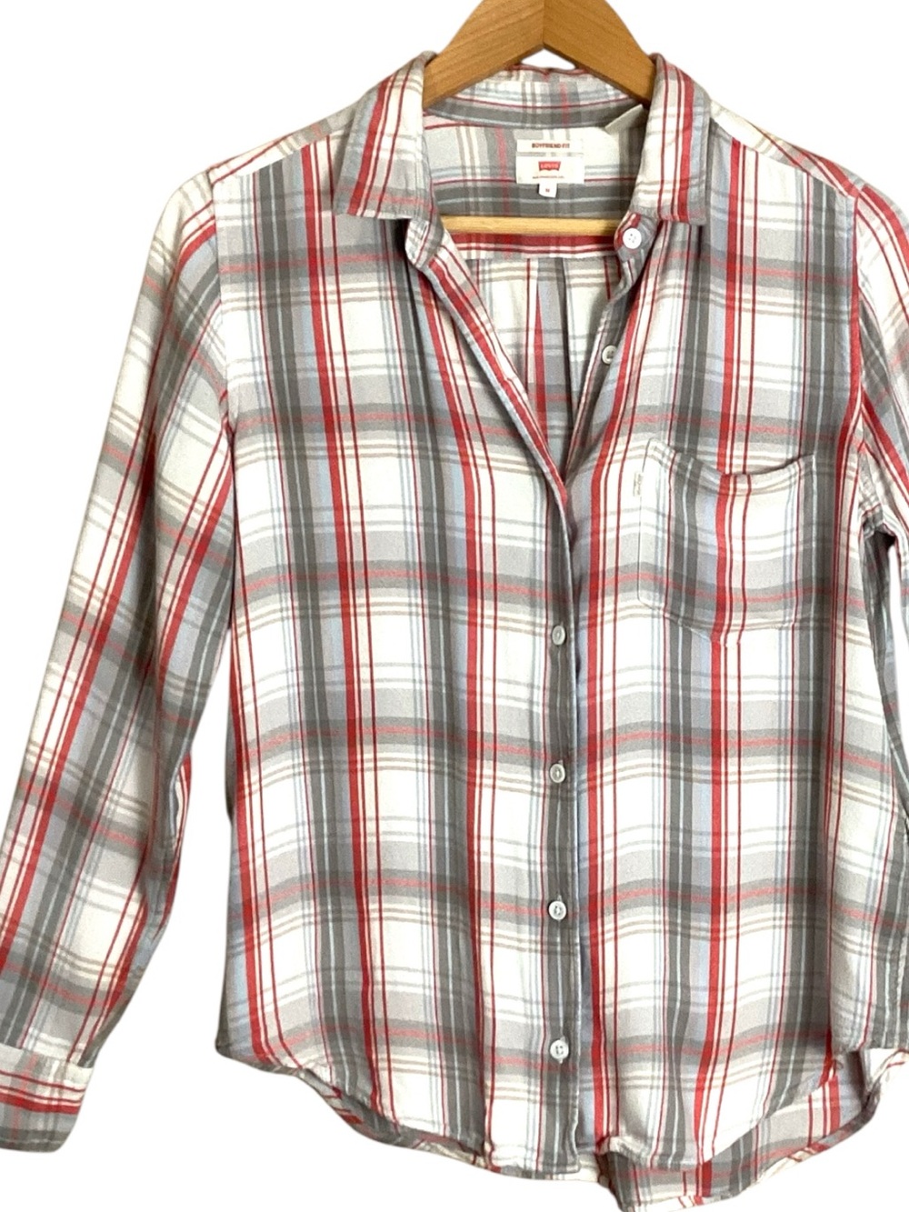 Levi’s Boyfriend Fit Plaid Button Down Shirt Medium Red Gray White Cotton - Picture 2 of 16